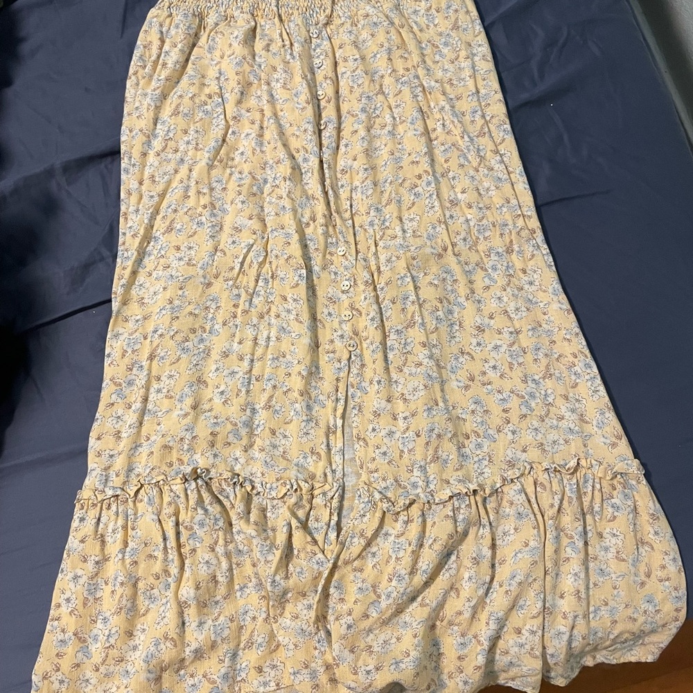 4/$25 bundle deal- Floral Yellow Skirt